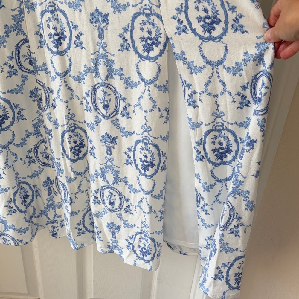 Blue & White Printed Sundress - Picture 4 of 9